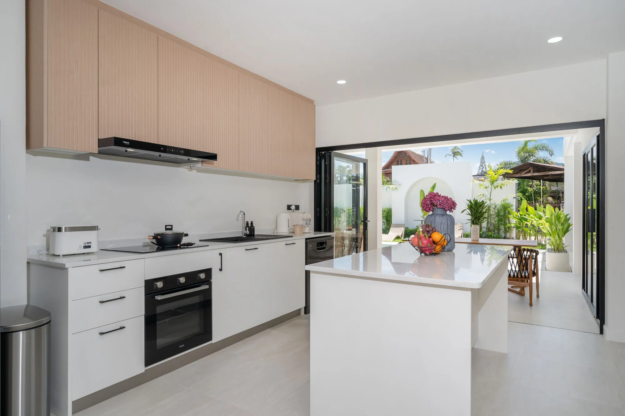 Elegant Balinese Style 4 Bedroom Pool Villa in Rawai - 9